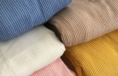 What is waffle fabric and what are the characteristics of waffle fabric