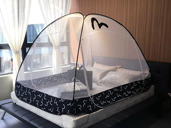 How to install a yurt mosquito net